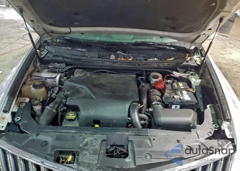 2011 Lincoln Mkt z USA, uszkodzony, nr VIN 2LMHJ5AT7BBJ54986